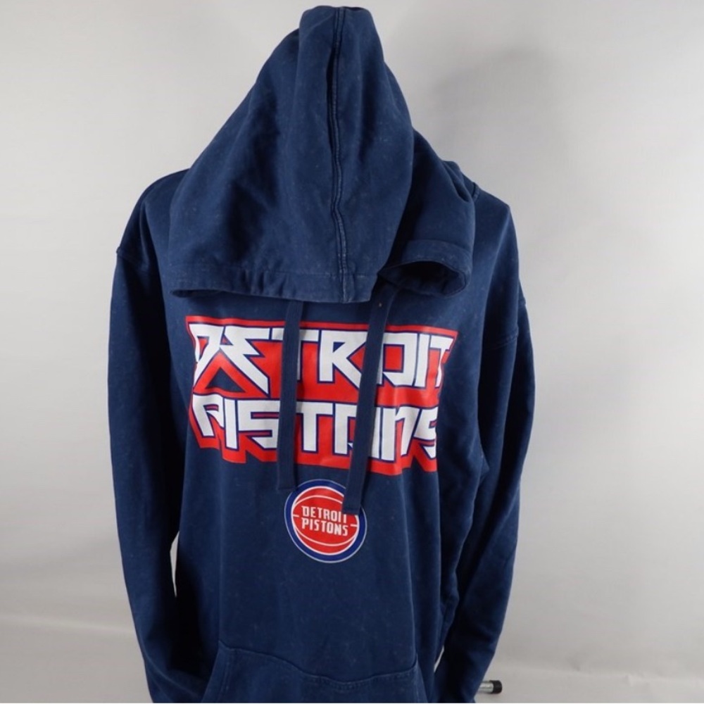 *NEW* Men’s XXL Detroit Pistons Light Hoodie
